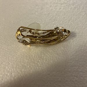 Mascot Int’l Inc Gold Slipper W/ Crystal Accent (suction Cup - Secure To Mirror)